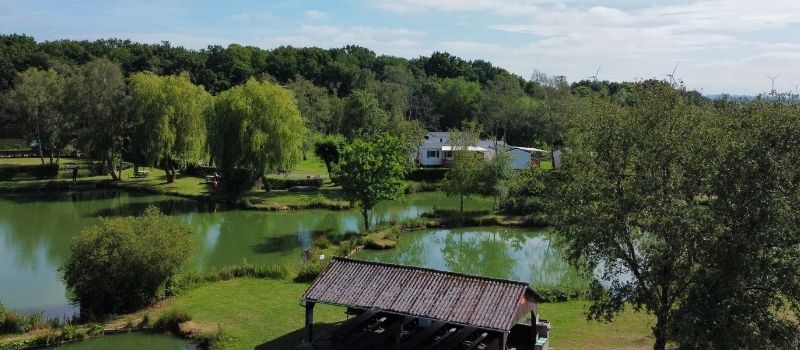 Pêche à la truite à Helfaut, près de Saint-Omer (Pas-de-Calais)