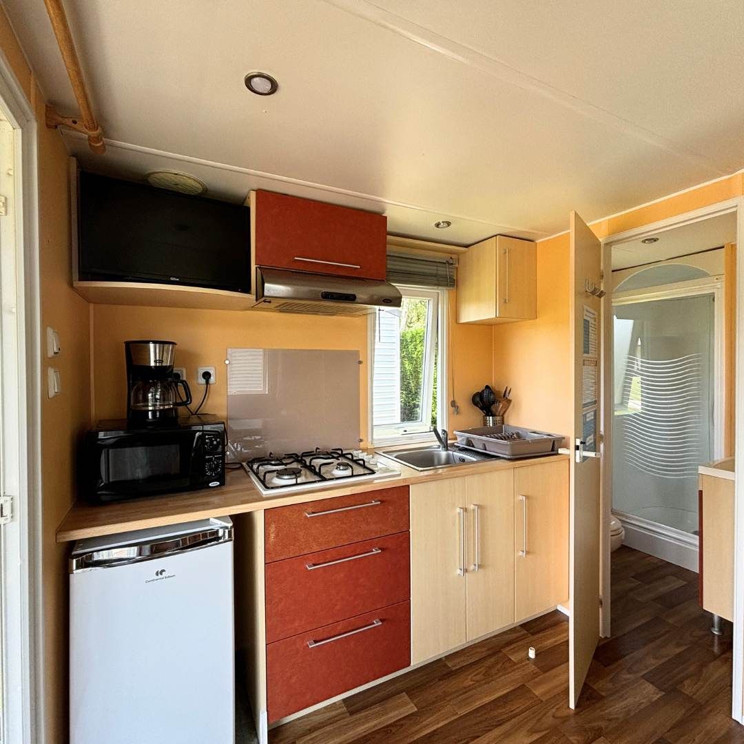 espace cuisine du mobil-home 1 chambre